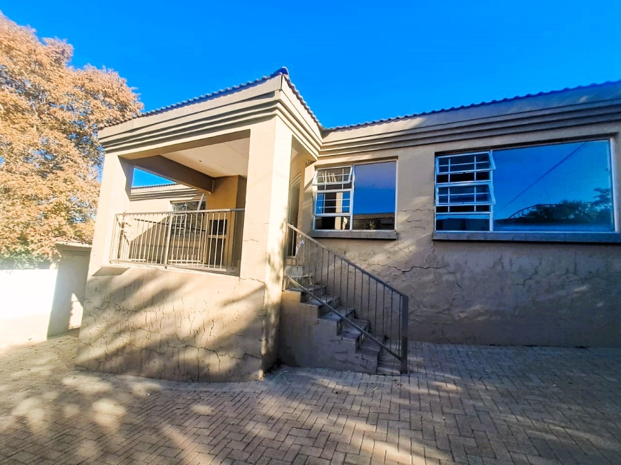 3 Bedroom Property for Sale in Baysvalley Free State